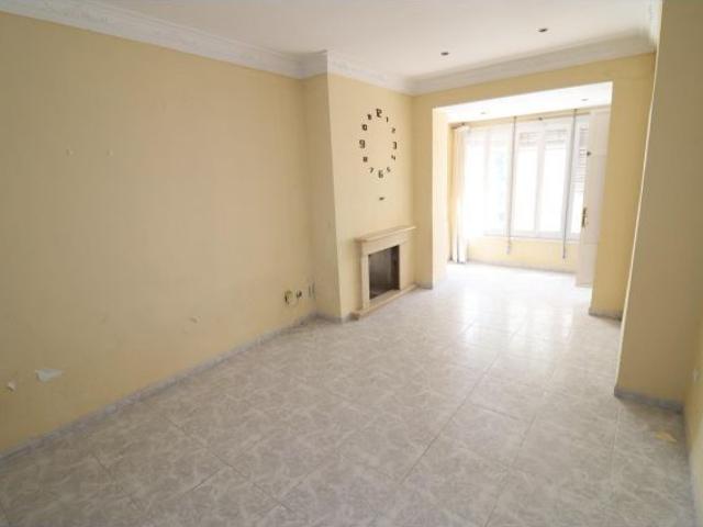 Encantadora Casa semireformada en el Corazón de La Ràpita por 330,000 €