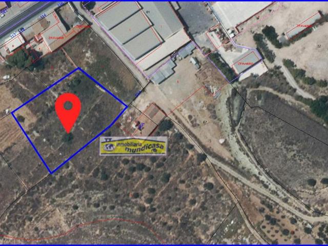 Encantadora Finca Rústica en Cobatillas Ideal para Inversión