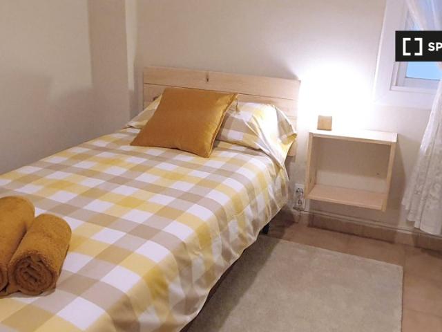 Se alquila habitación en el Camp d'en Grassot, Barcelona