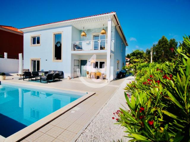 Encantadora Mansão T5 em São Martinho do Porto | Praia | Tranquilidade | Floresta | Privacidade | Piscina | Espaços Verdes