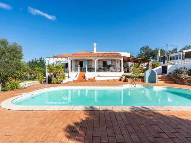 Moradia T3 com piscina e Jardim em Vilamoura, Loulé, Vilamoura