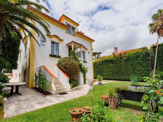 Moradia T5+2 em Monte Estoril, Cascais