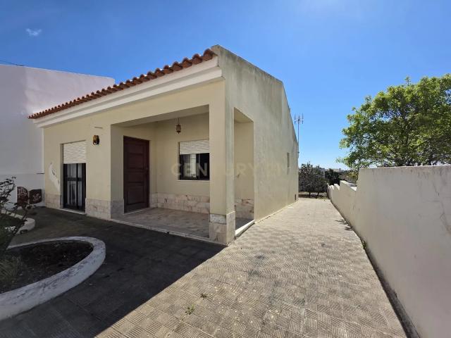 Encantadora Moradia T2 em Mexilhoeira Grande, Portimão