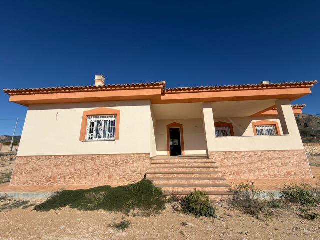 Encantadora Propiedad en Abanilla Ideal para Vivir