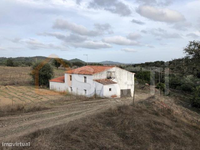 Encantadora Quinta com Vista Panormica, Perto de Portalegre