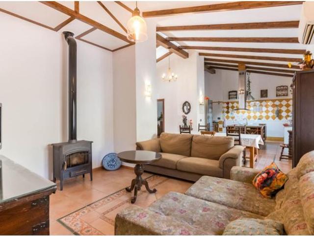 Encanto, historia y amplitud en una antigua posada rehabilitada en Cañada Hermosa