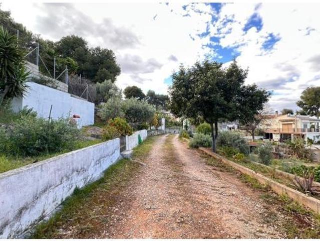 Encanto rústico con piscina y paellero: tu refugio ideal para disfrutar todo el año