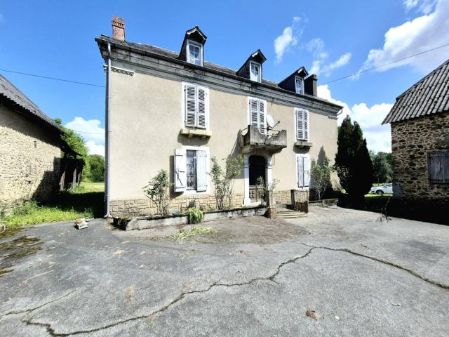 Enclos béarnais commune Ouillon