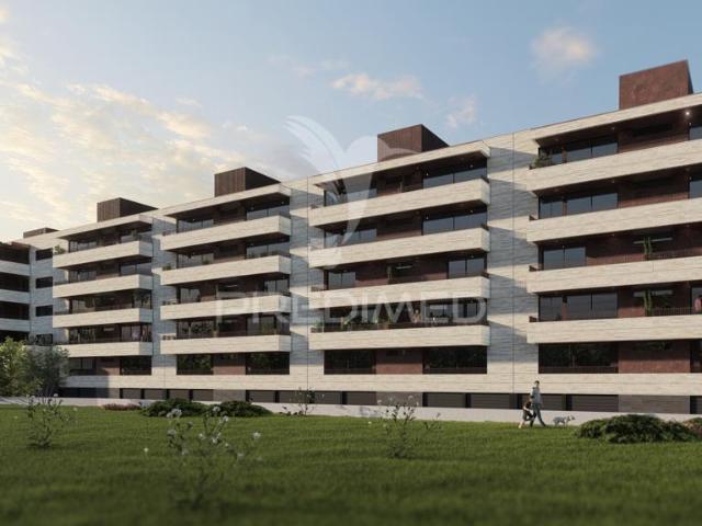 Fantástico empreendimento novo no centro de Vila Verde