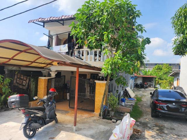 END LOT MURAH 2 Storey Tamn Serdang Jaya Seri Kembangan