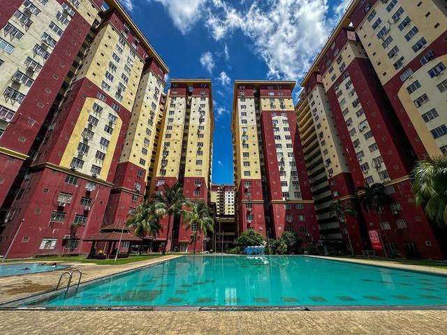 END LOT Mentari Court Apartment Petaling Jaya