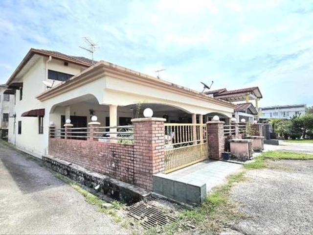 END LOT Near MRT Double Storey Terrace House Taman Kajang Utama