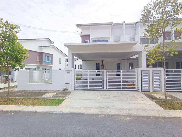 END LOT OPEN FACING Double Storey Tiara Sendayan SENDAYAN