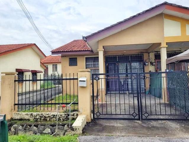 END LOT OPEN FACING Teres Setingkat Bukit Sendayan Seremban
