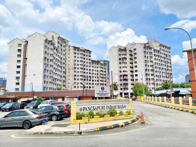 END LOT Apartment Indah Mas Taman Ikan Mas Cheras Kuala Lumpur