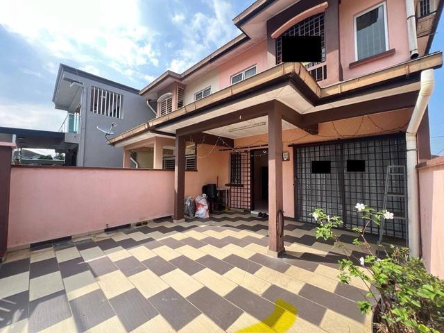 END LOT Double Storey Taman Lestari Putra Seri Kembangan