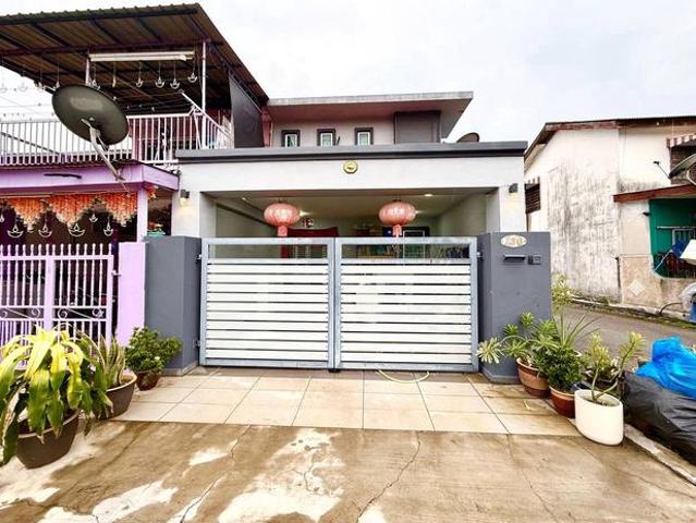 End Lot Double Storey Terrace Taman Sri Semenyih
