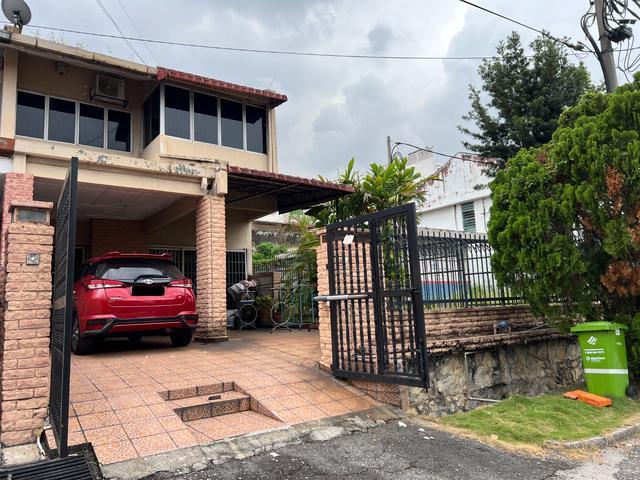 End Lot Double Storey Terrace at Taman Bukit Indah Old Klang Road