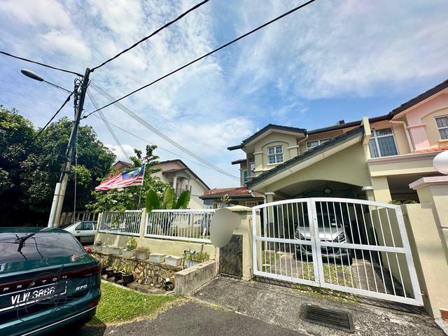 END LOT Double Storey Terrace House Bandar Putra Permai Seri Kembanga