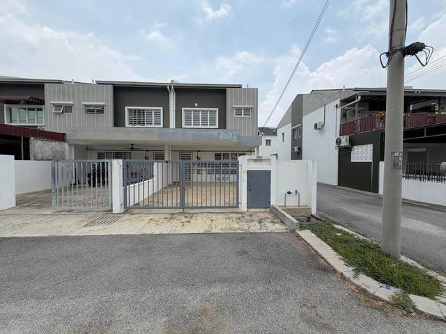 End Lot Double Storey Terrace Laman Haris Puncak Alam
