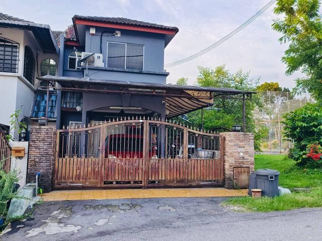 End Lot Double Storey Terrace Sri Gombak Phase 9