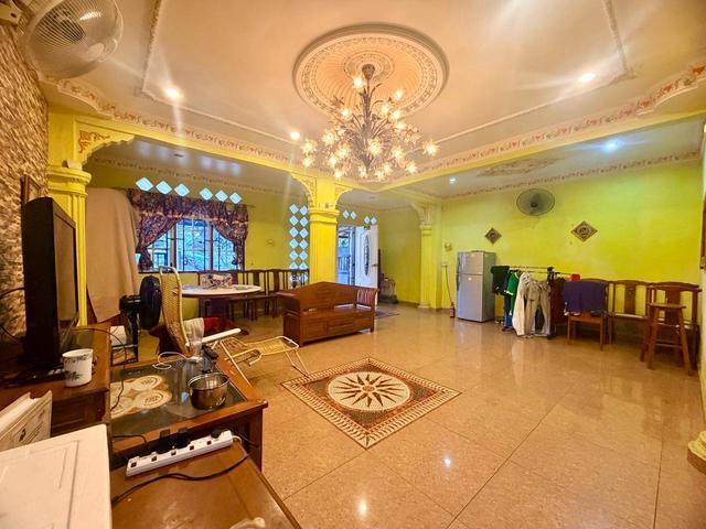 END LOT EXTRA LAND 2 Storey Terrace Taman Rakan Sg Long Kajang