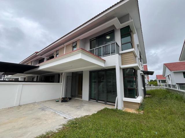 END LOT EXTRA TANAH Double Storey Terrace Puteri Aira Kota Puteri