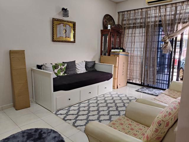 END LOT FULLY RENOVATED Taman Bukit Katil Kenari Melaka Tanah L
