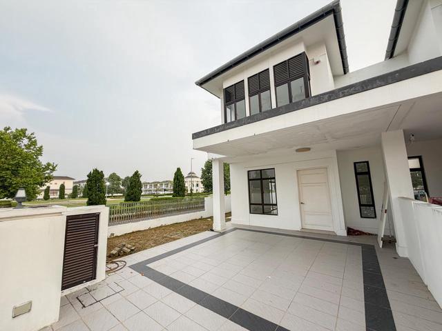 End Lot Facing Garden Double Storey Terrace Graham Garden Puncak Alam