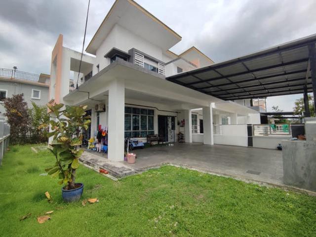 END LOT FACING OPEN SUPER GREAT CONDITION Bandar Hillpark