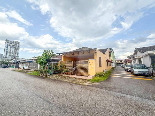 End Lot Facing Open Teres Setingkat Taman Sri Melati Selayang Gombak