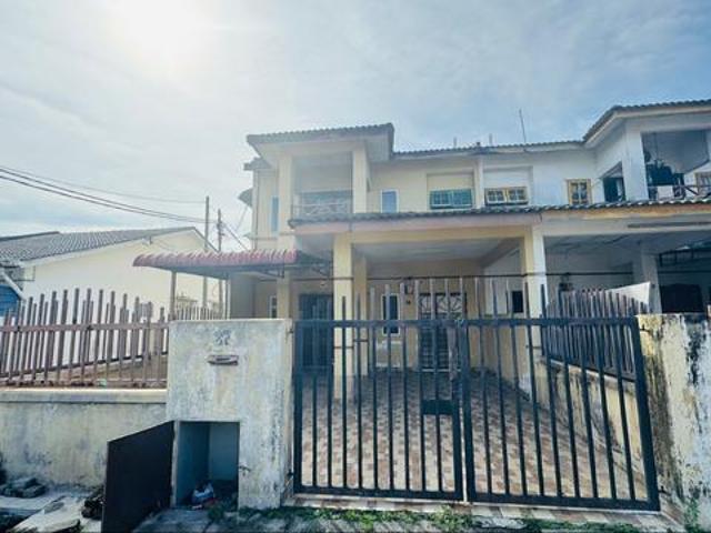 End Lot Freehold Teres 2 Tingkat di Taman Klang Ria Klang