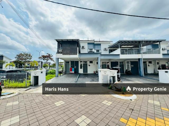 End Lot Ground Floor Townhouse Simfoni Perdana Puncak Alam