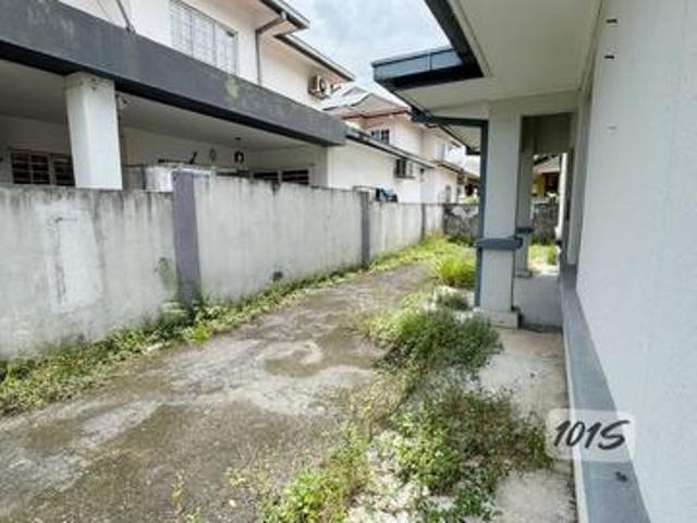 End Lot Kota kemuning Doritis 2sty Endlot 3275sqft Basic unit for s