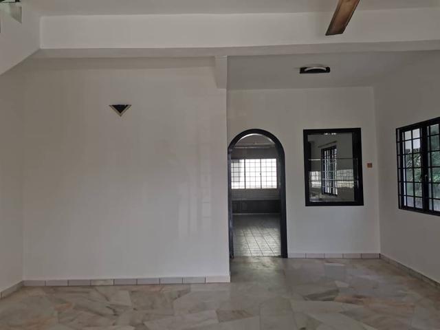 End Lot Landed House Taman Sungai Besi Indah Seri Kembangan Balakong