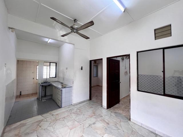 End Lot Pandan Mewah 20x65 Single Storey Terrace House 3 Room 2 Bath