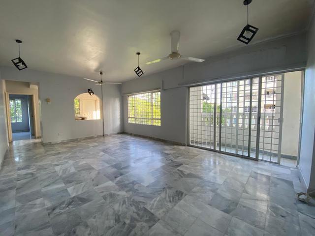 End Lot Pertiwi Indah Maluri KL 5 min walk to Tyalor Int School