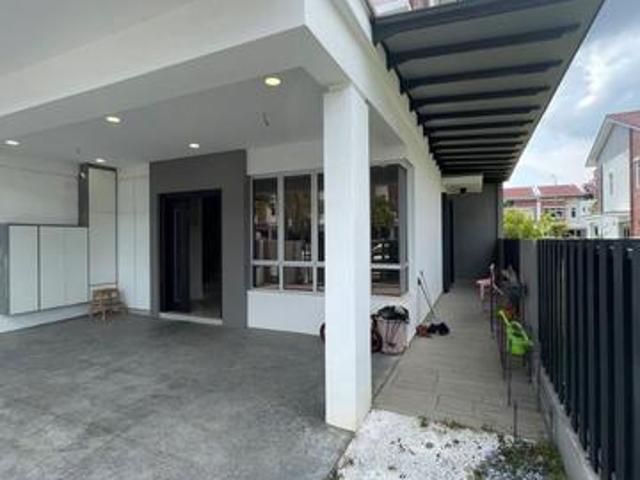 End Lot Renovated Double Storey House Sale Rimbayu Ijm Livia