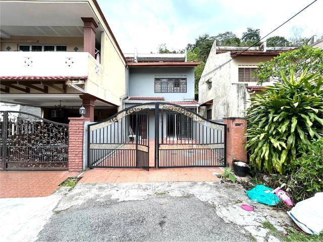 END LOT RENOVATED Double Storey Terrace Taman Melawati Jalan J KL