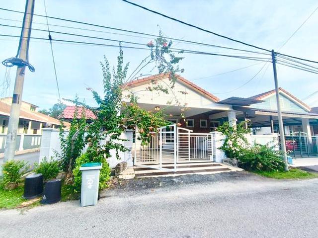 End Lot Semi D Setingkat Taman Desa Idaman Durian Tunggal Melaka