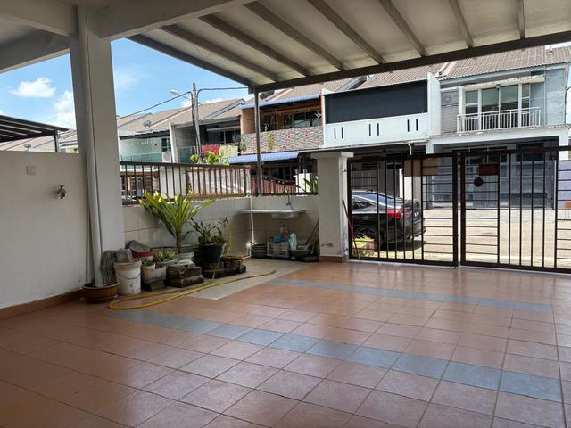 End Lot Senai Taman Scientex Jaya Double Storey House For Sale