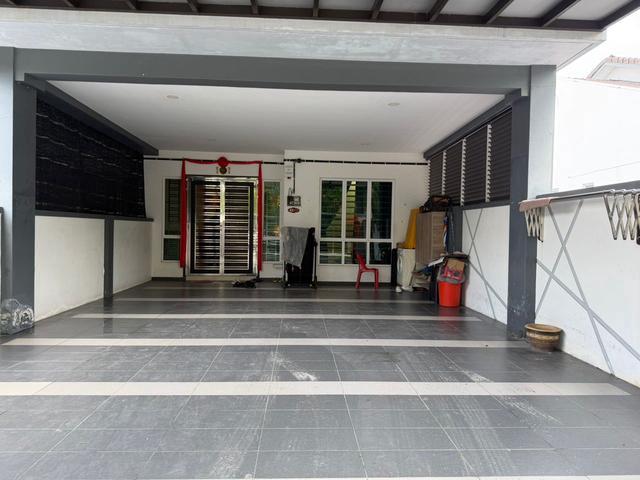 End lot Single Storey house For Sales