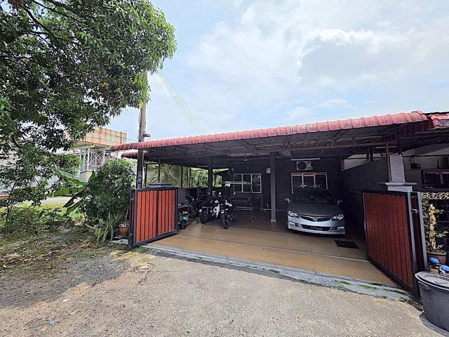 END LOT Single Storey Terrace House Taman Dato Bandar For Sale