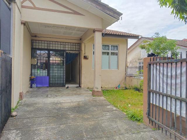 End Lot Single Storey TerraceTaman Seroja Sepang