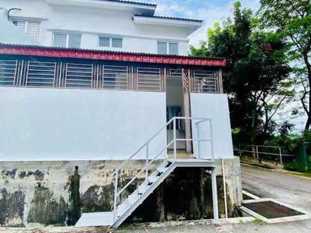 End lot Taman Desa Seringin Nilai