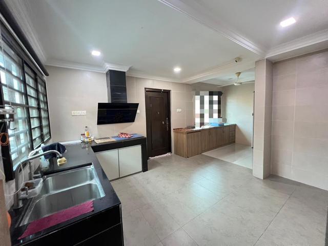 End Lot Taman Kepong 2 Storey House22x65 Freehold Full Reno