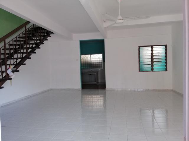 End Lot Taman Rawang Perdana 2 RP 10