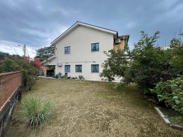 END LOT Taman Reko Mutiara Kajang Double Storey Terrace House