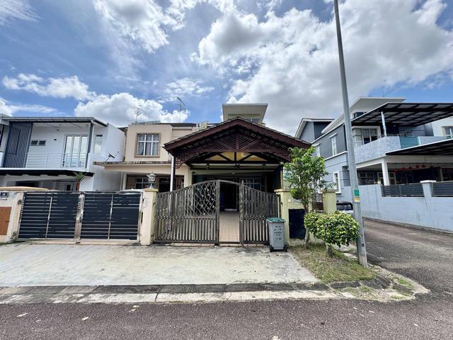 END LOT Taman Setia Indah Precint 9 Double Storey Fully Furnished