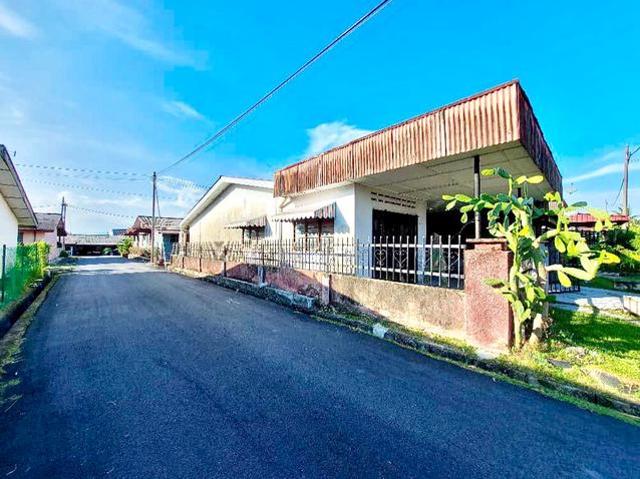 End Lot Teres Setingkat Taman PKNM Seri Kelemak Alor Gajah Melaka